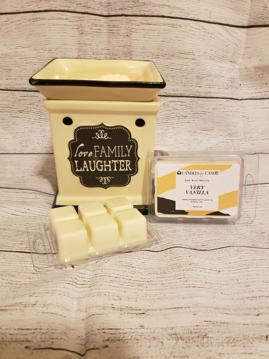 Very Vanilla Wax Melts (Clamshell) 3 oz